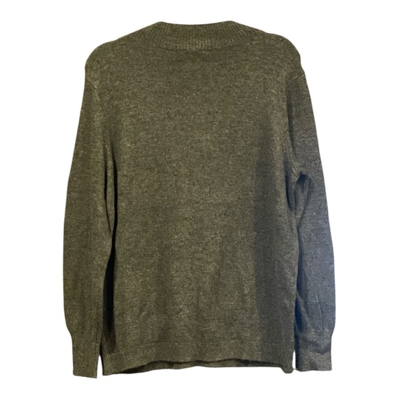 Chico’s gray sweater with white cheetahs. Size 2 which is a Large. L 4 - Picture 3 of 6